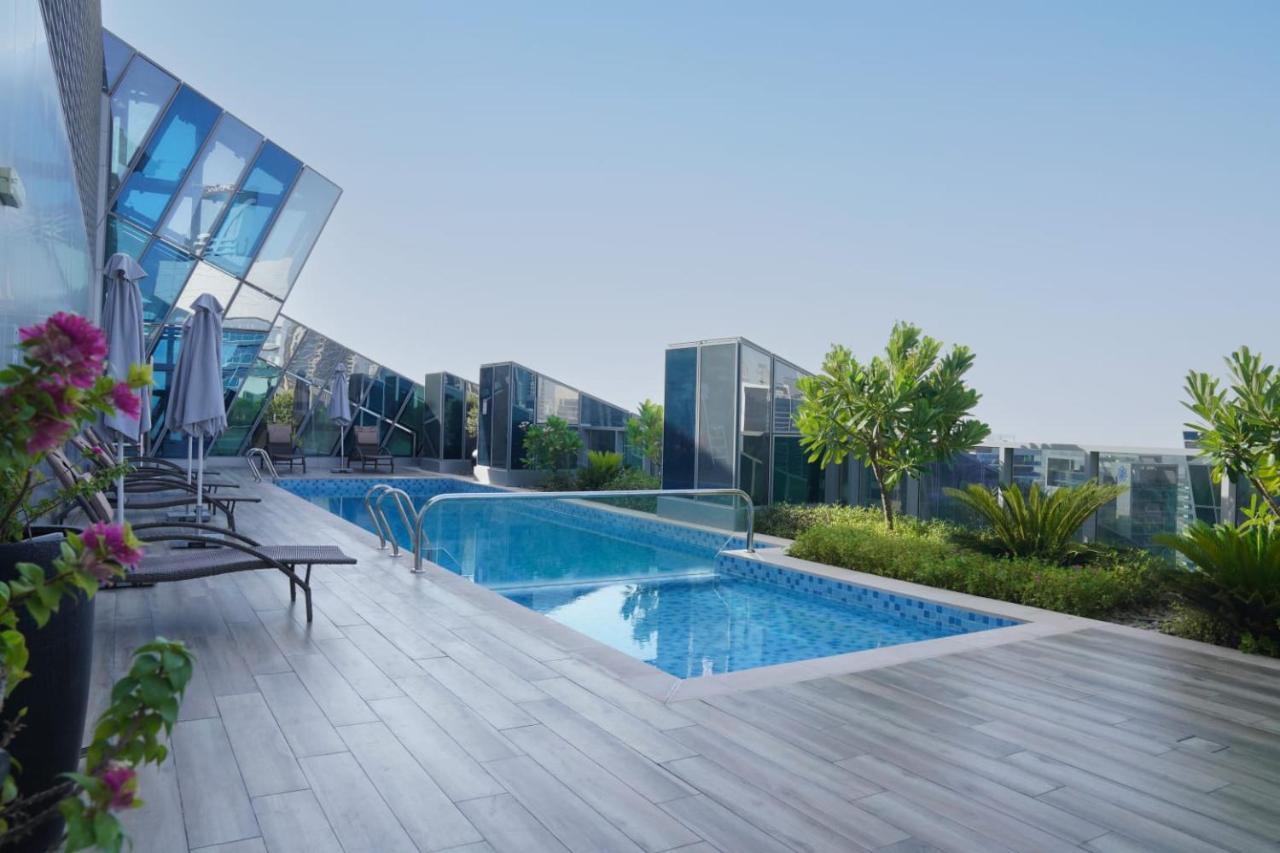 Lusso Hometels J One Business Bay Дубай Экстерьер фото